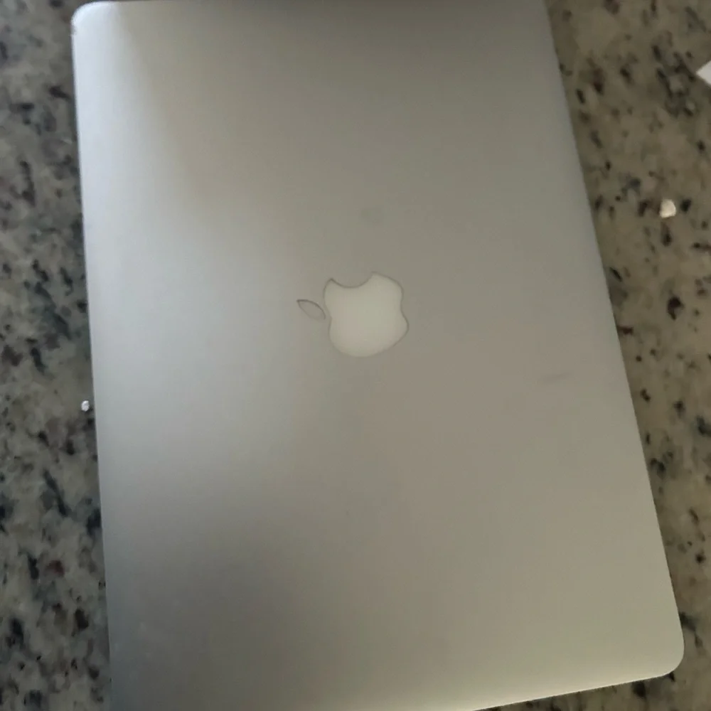 Apple elegant macbook